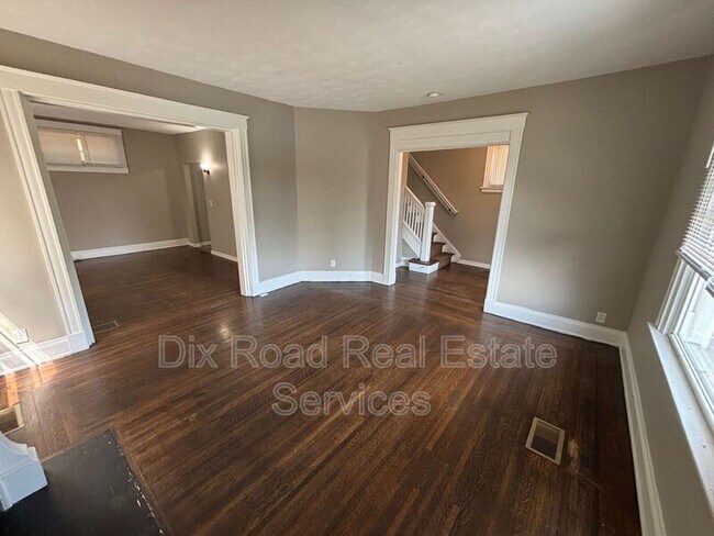 Building Photo - 2215 Mcgregor Pl