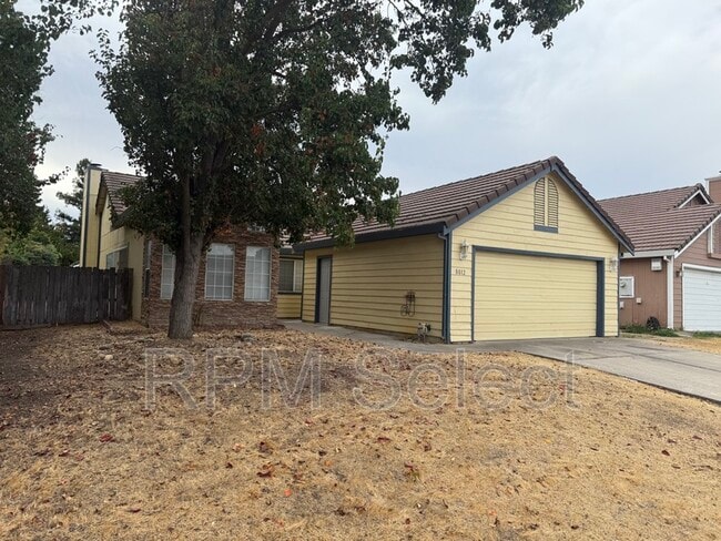 Building Photo - 8012 Parkgate Way