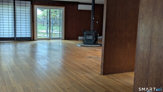 Building Photo - 141 Gurleyville Rd