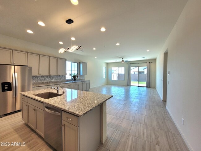 Building Photo - 21377 E Timberline Rd