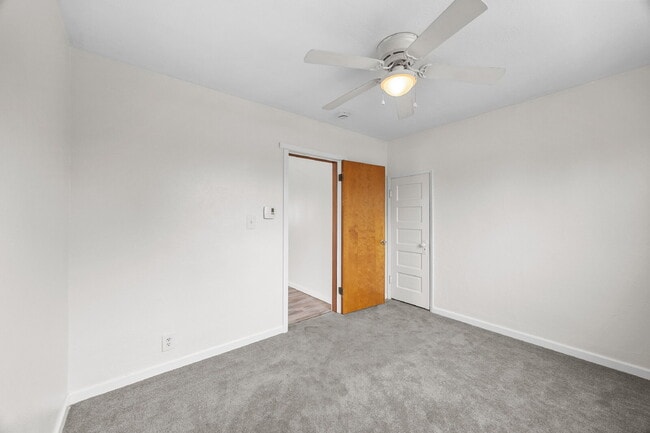 Building Photo - **WE ALREADY HAVE AN APPLICATION. NO SHOWI...