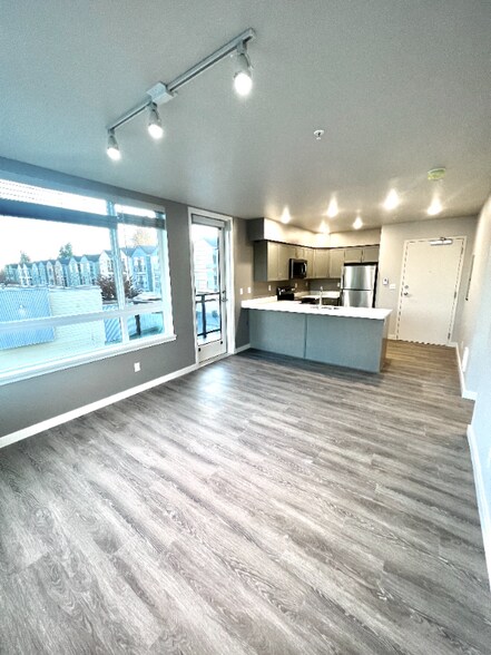 Building Photo - 2330 Yakima Ct