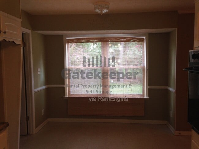 Building Photo - 105 Timberlane Trail