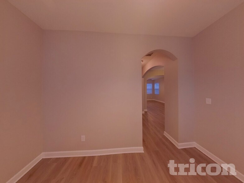 Building Photo - 745 Brooke Nicole Place