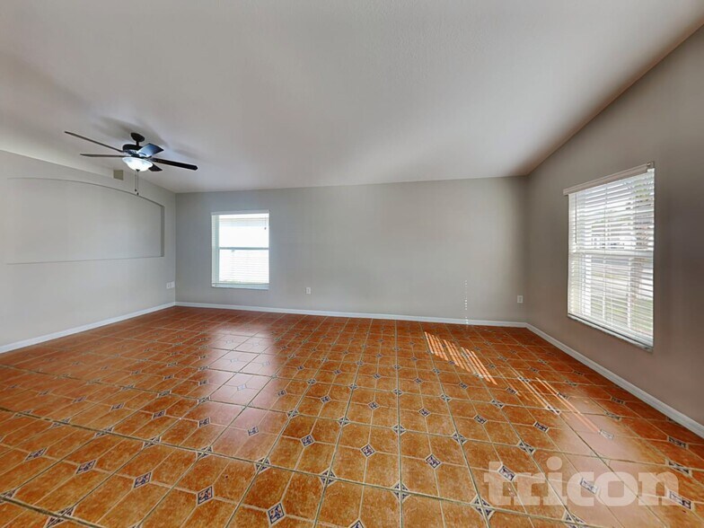 Building Photo - 14131 Colonial Spring Way