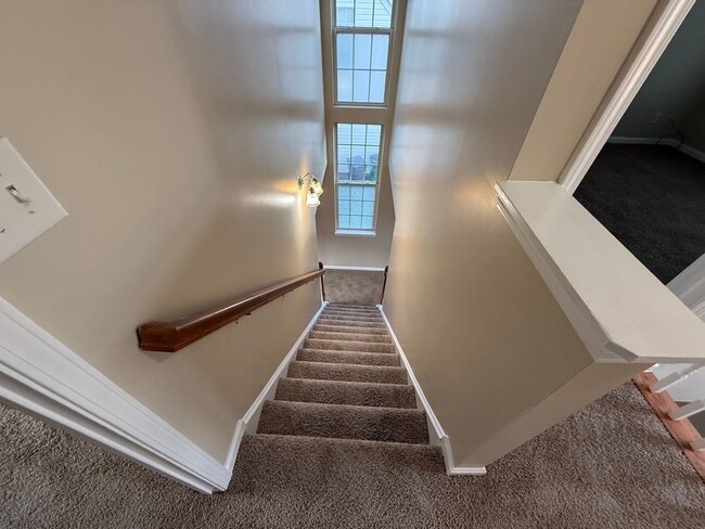 Building Photo - Cute Home in Great North Charlotte Community