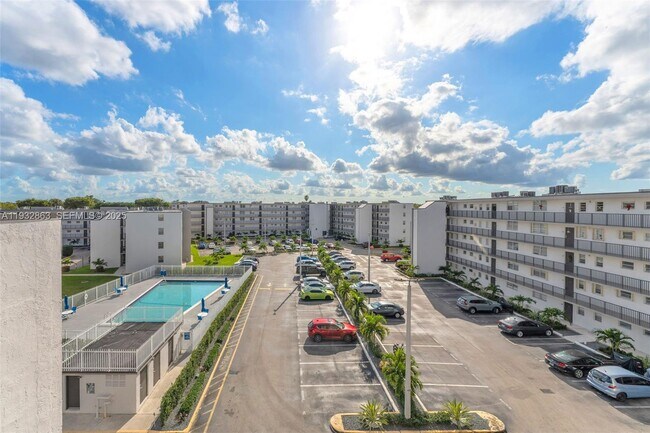 Building Photo - 14180 SW 84th St