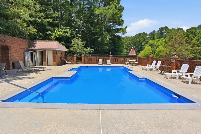 Building Photo - Charming 2BR Condo in Calhoun