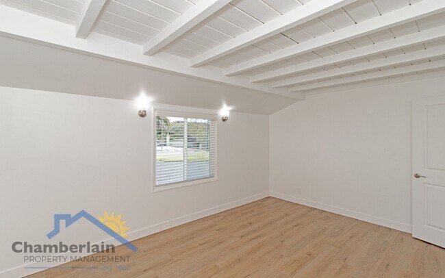 Building Photo - Spectacular View from this Single Story Home!