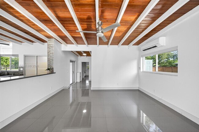 Building Photo - 11665 W Biscayne Canal Rd