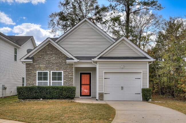 Building Photo - 665 Dunrobin Ln