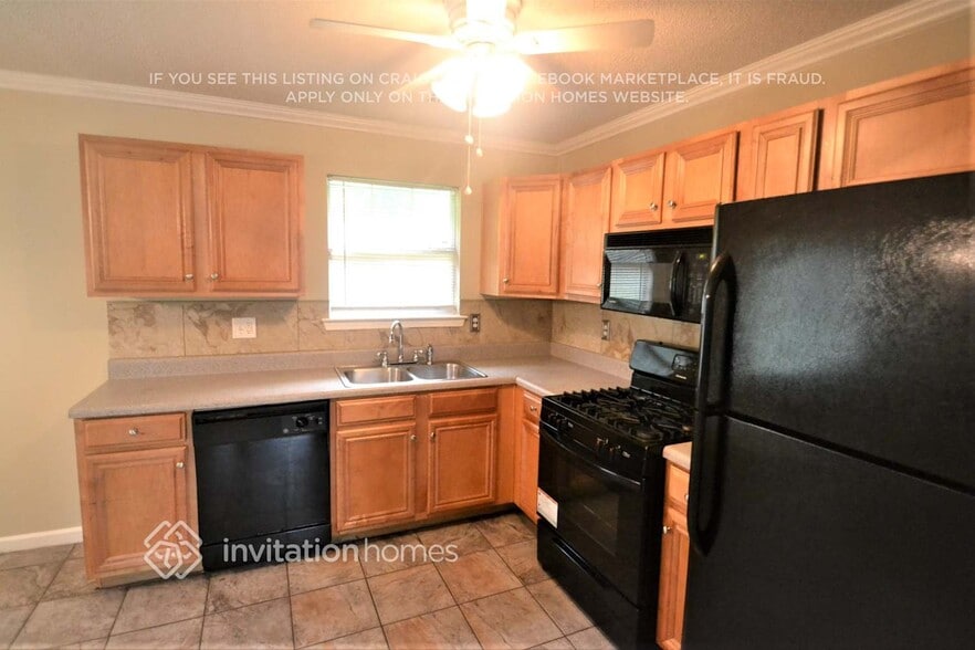 Building Photo - 3668 Gray Birch Dr