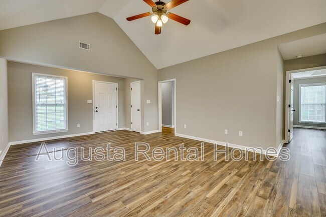 Building Photo - 1054 Grove Landing Ln