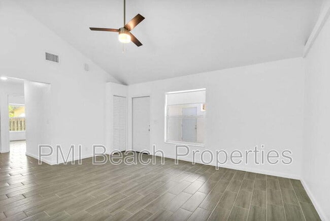 Building Photo - 13729 Yarmouth Dr