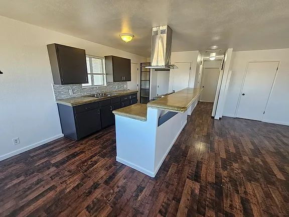 Building Photo - Charming 2-Bedroom Retreat with Spacious Layout in Corning, CA!