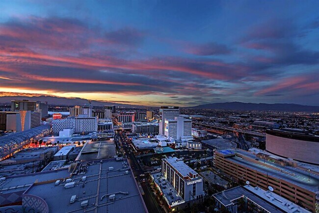 Building Photo - 150 Las Vegas Blvd N