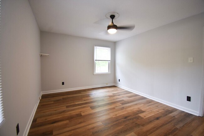 Building Photo - COMING SOON-4 Bedroom, 2.5 Bathroom Home- Pets Allowed
