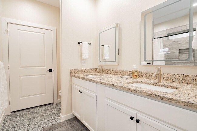 Building Photo - Available