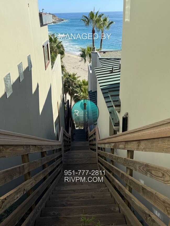 Building Photo - Incredible Gem! Ocean side of PCH with expansive views won't last long!