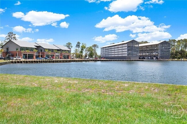 Building Photo - 420 Monterey Lp