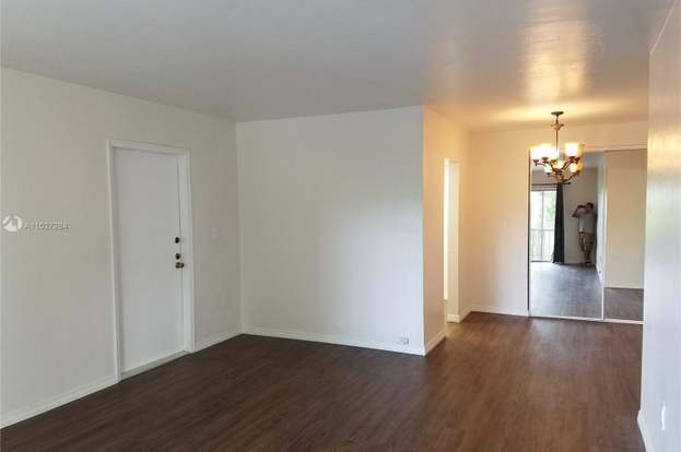 Building Photo - 7851 Miller Dr