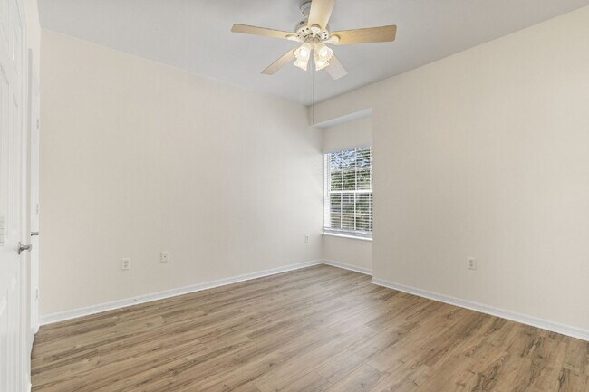 Building Photo - Spacious 3-Bedroom Condo Retreat in Bradenton – Your Perfect Home Awaits!
