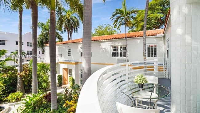 Building Photo - 439 15th St