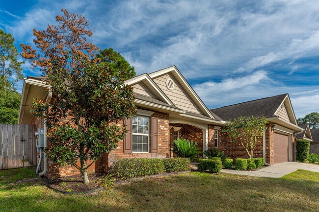 Building Photo - 4434 Mirada Way