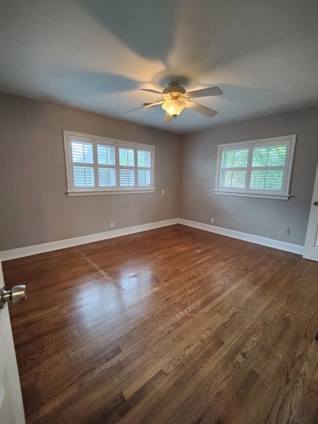 Building Photo - 3BD/2BA with a FLEX ROOM HOUSE IN WEST ASHLEY- Available June 1, 2026!