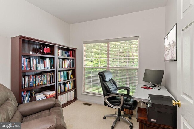 Building Photo - 9212 Arnie Ct