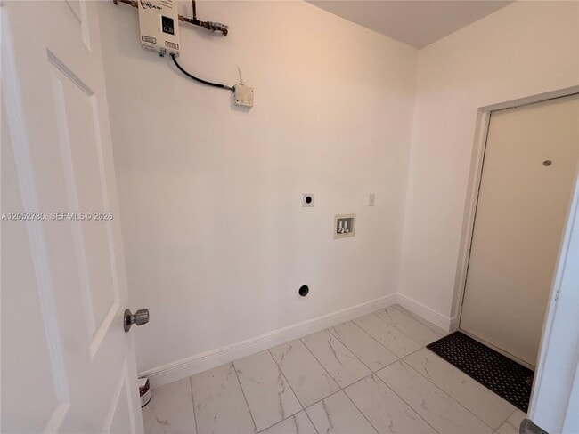 Building Photo - 3027 NW 23rd Ave