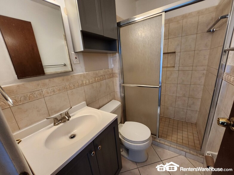 Building Photo - 3125 Brookshire Dr