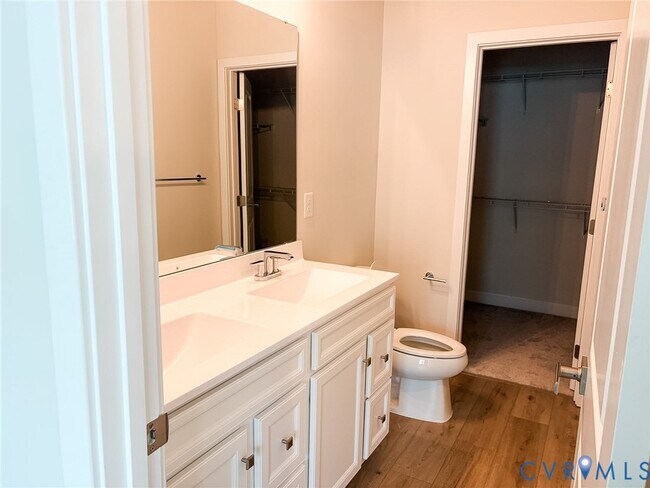 Building Photo - 4821 Cloverleigh Dr