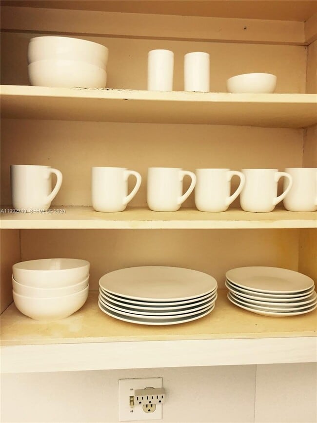 Building Photo - 1985 S Ocean Dr