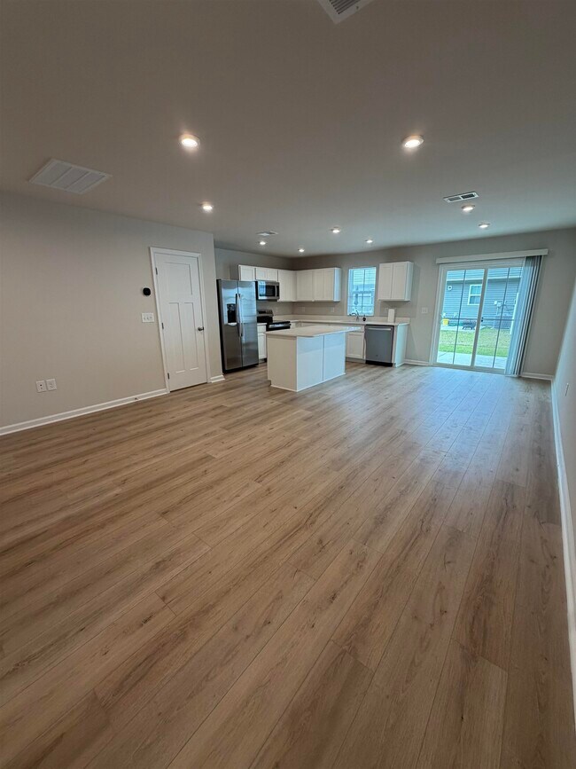 Building Photo - 157 Villa Grande St