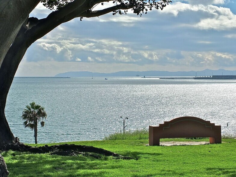 Building Photo - 420 Redondo Ave