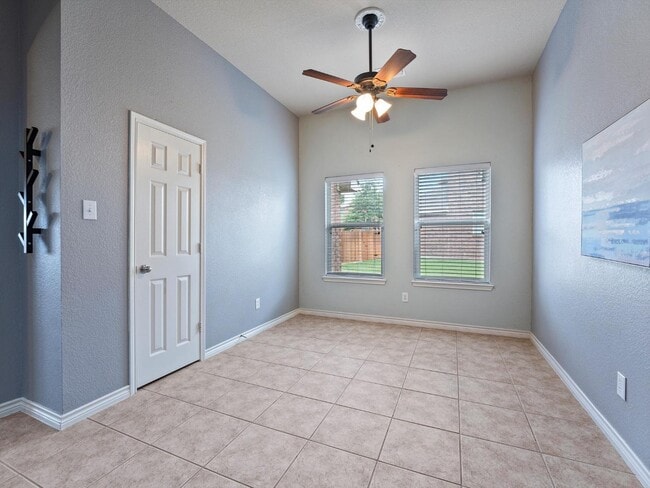 Building Photo - 9204 Lockhart Dr