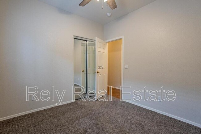 Building Photo - 4144 N Dania Ct