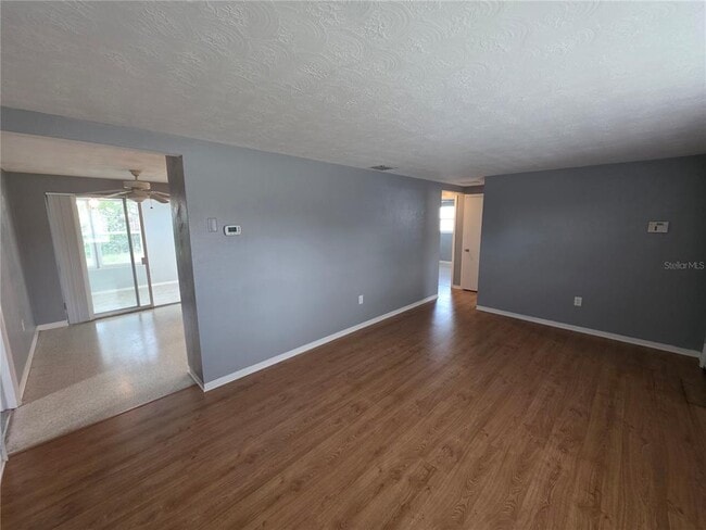 Building Photo - 4851 Phoenix Ave