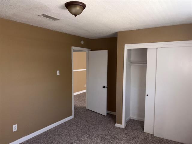 Building Photo - 2721 Canary Cir