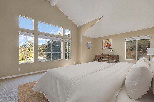 Building Photo - Spacious Newbury Park Rental | Grand Entry, Bonus Room & Covered Patio