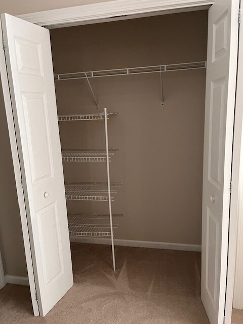 Building Photo - 2002 Larson Dr