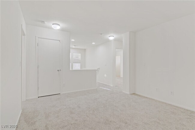 Building Photo - 9535 Stills Way