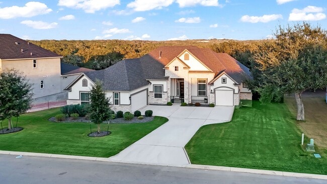 Building Photo - Stunning Single-Story Home with Designer Finishes, Private Pool & Expansive Greenbelt Lot