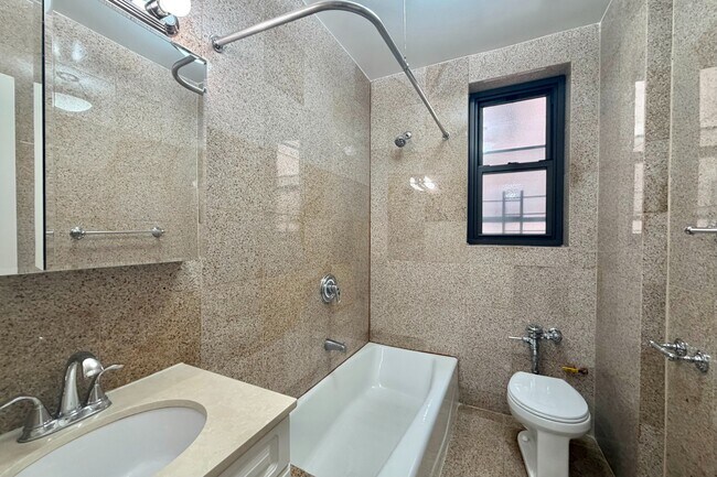 Floorplan - 700 Fort Washington Avenue
