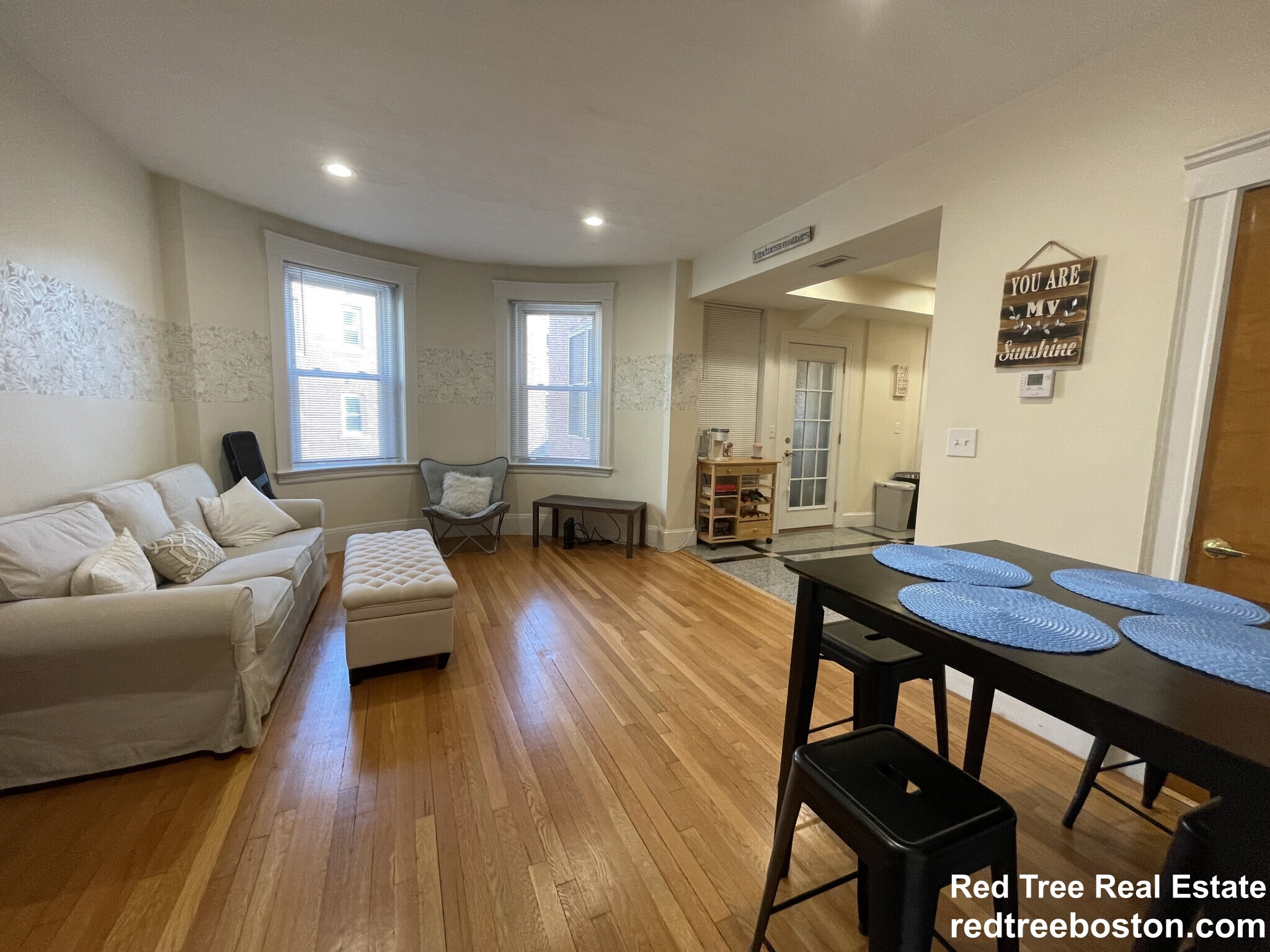 Apt #6 - 71 Babcock St