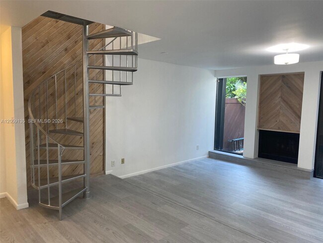 Building Photo - 2180 Brickell Ave