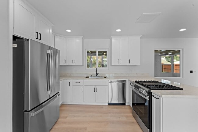 Building Photo - RV/trailer parking