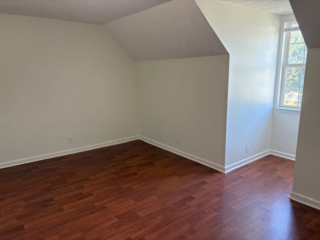 Building Photo - Murfreesboro-Cason Ln area 3BR/2BA+ Garage