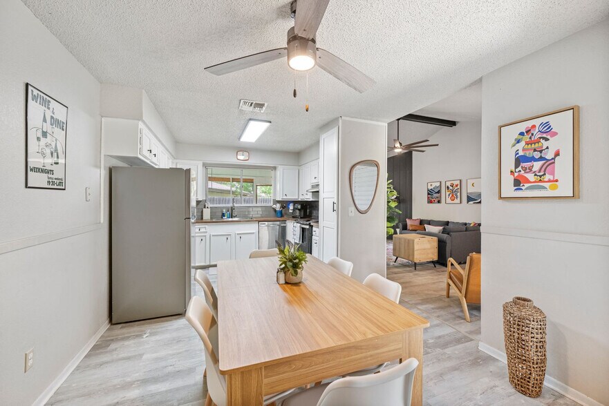 Building Photo - 11906 Blueridge Mountains Dr